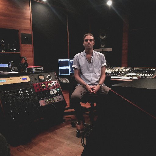 Mastering engineer from Montreal, working at Le Lab Mastering for international artists.