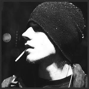 bidegetla's profile picture. sana güvenmediğimi sanma ben kimseye güvenmem