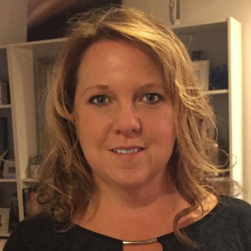 Community and Marketing Manager for SF Bay area company. I also offer small business services to clients in the bay area and beyond.