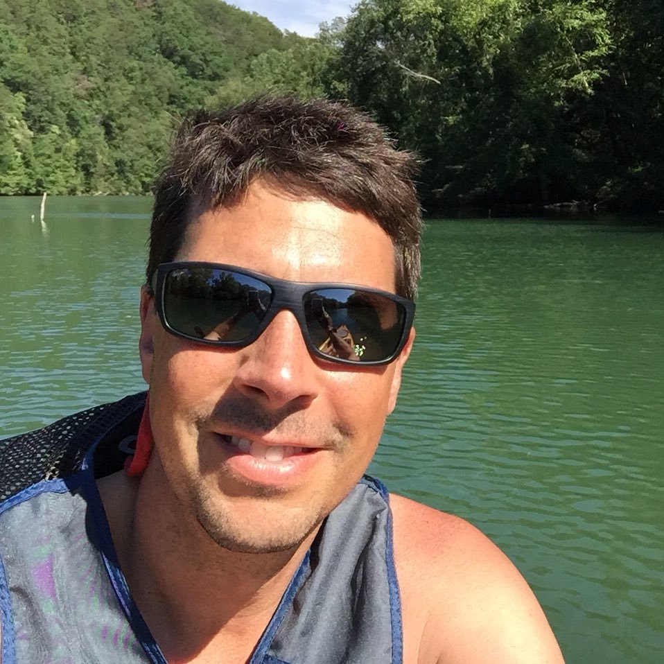 brianwerf's profile picture. Love is all we need. Oh, and a good cigar.