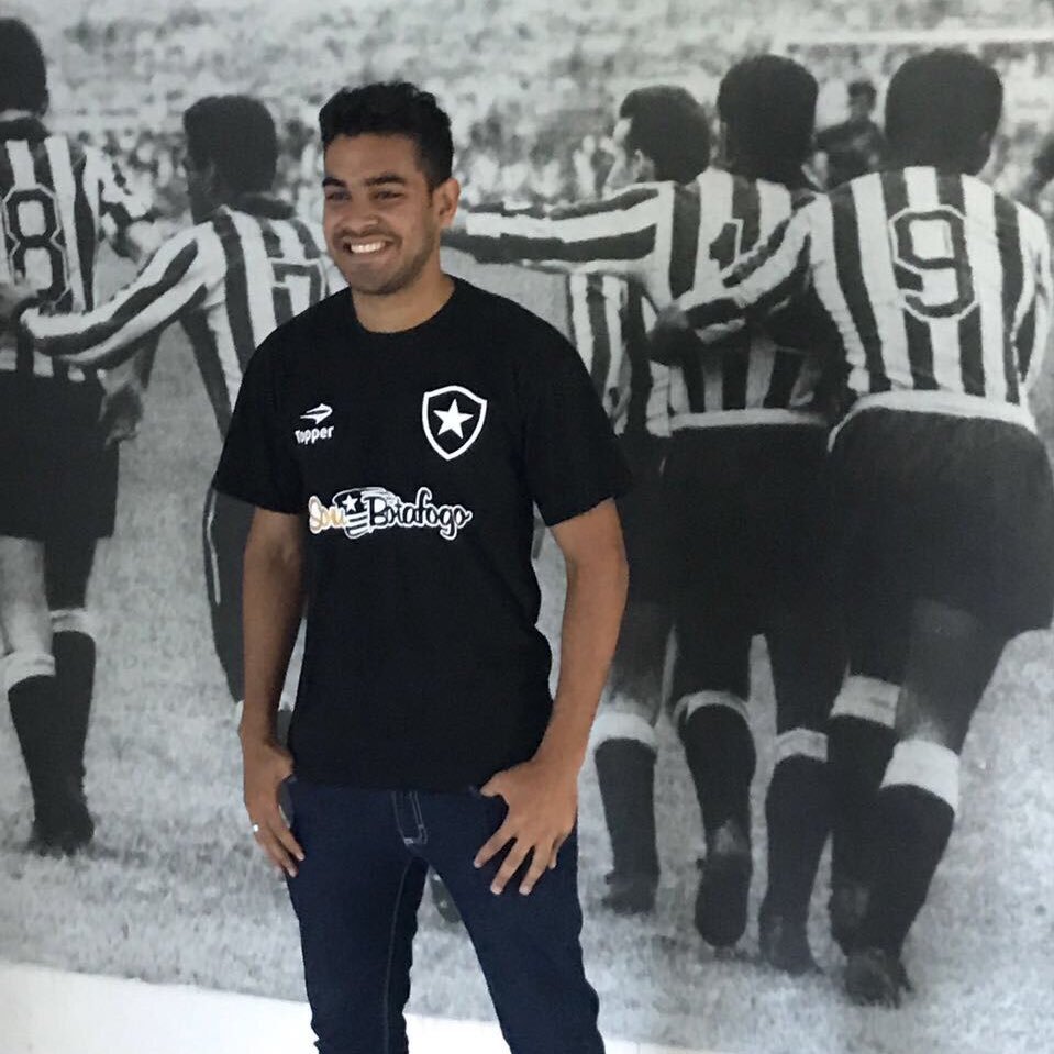 Atleta profissional do Botafogo - Perfil oficial