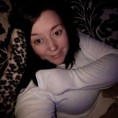 LisaAimee6's profile picture. I'm a full time mammy, I love to bake and make arts & crafts. ❤