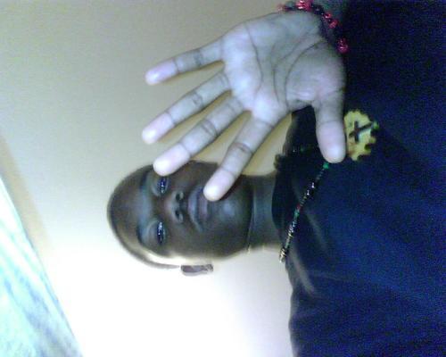 Im SuPer FuCkN $eXx! & I LiV3 @ Da ToP WhY EvrYBoDy 3L$3 @ DA BoTtOm......PU$HAZ I.n.K ThO HALLA ALL B.O.M.B F3MaL3z