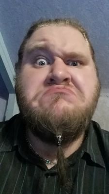 Salut,J'sais pas vous mais j'aime donner mes liens : https://t.co/euutel2PDV https://t.co/2ynuso9Pho