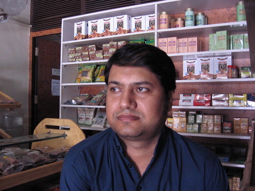 भारतीय शिक्षा व्यवस्था, भारतीय चिकित्सा व्यवस्था, भारतीय जीवन पद्धति, संस्कृति एवं जीवन दर्शन प्रकृति व पर्यावरण के अनुकूल है. मैं इसका प्रयोगधर्मी प्रचारक हूँ.