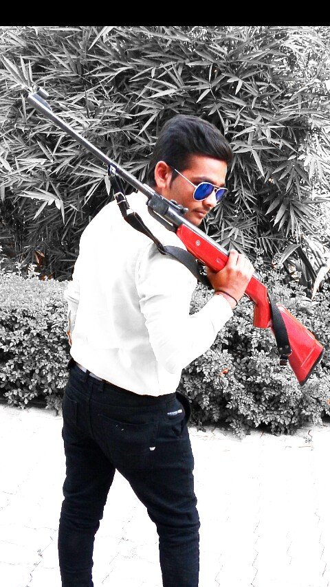 VenisDholiya's profile picture. 