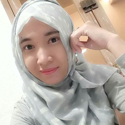 hafida_satya's profile picture. Berhenti mencari yang sempurna untuk kamu cintai.. karena yang kamu butuhkan hanya orang yang setia dengan cintanya untuk mendampingimu