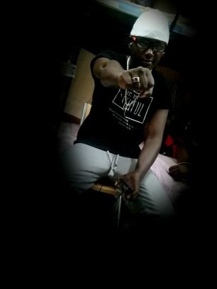 melvoh_45's profile picture. 