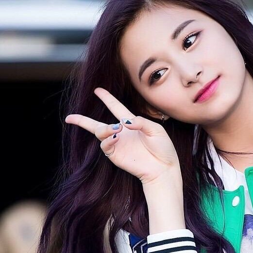 🇰🇷T W I C E 応援垢🍬🍭 TzuyuよりのALLペン☺️💙💚 O⃝N⃝C⃝E⃝🌈💜💛Onceフォローよろしくね🌷固定ツイート、RTしてくれると嬉しいです🦄🌺 onceへのフォロバ100%
