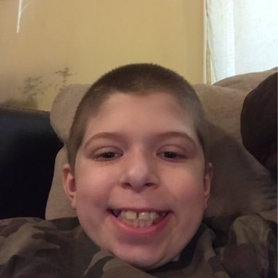 MaryMastroiann1's profile picture. I love youtuber like poplarmmos and the pals