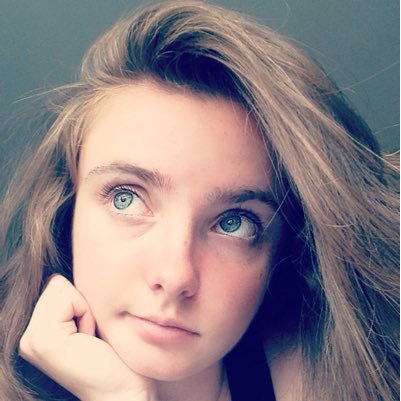 Viki01225's profile picture. 