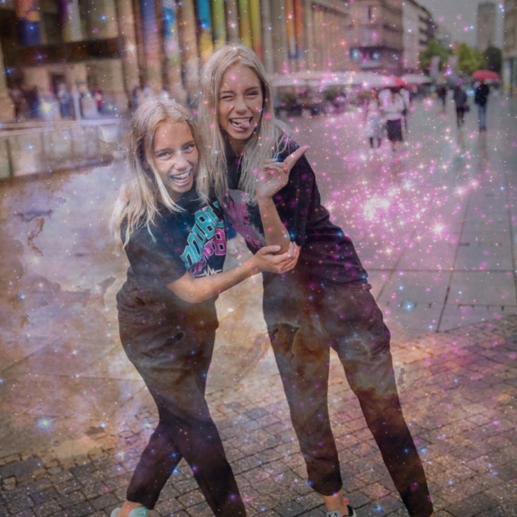 14 y/o with no life. I love Lisa and Lena, follow them @lisaandlena 🇸🇪