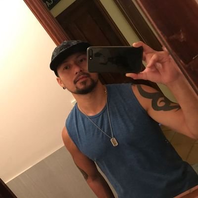 jerryxpos's profile picture. looking for something that I don't deserve.