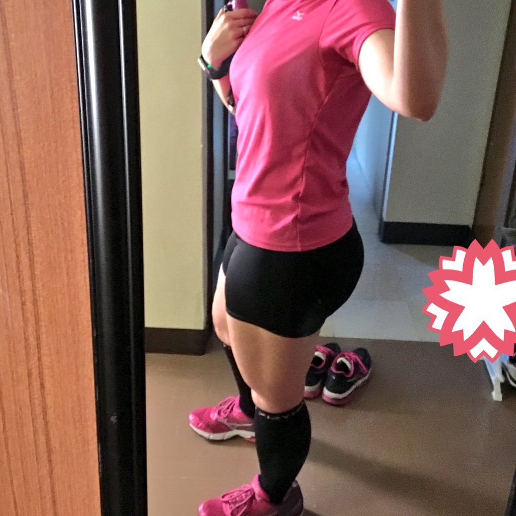 Bilingual | Progressive | ♥ Vinyl + Indie/Alt ♫ +🕹Gamer + Traveler/Backpacker ✈️ 🏕️+ Workout Junkie 🏋🏻‍♀️ Vivo en ... 🤷🏻‍♀️ #Photography #Love2Run #FFXIV