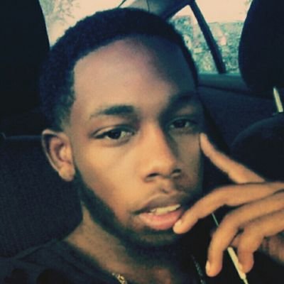 the___man3's profile picture. r.i.p. granny🙏 stay tuned... 😈
college life😴 sunshine state 🌞