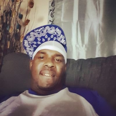 I am a very funny guy love to talk shit I am from Louisiana N.0 fuck with me I keep 3000 babie not 100 3000 is the way to go when u fuck with me