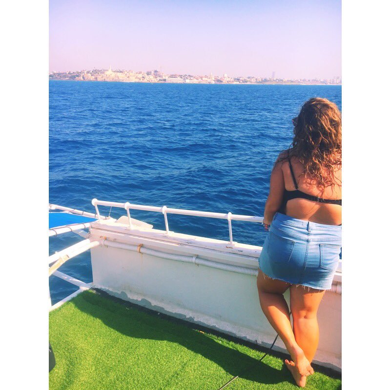 jesserinnn's profile picture. smile often.