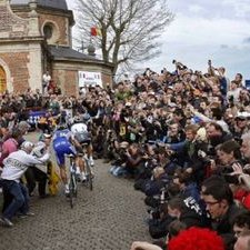 Kapelmuur A Por La 8ª Kapelmuur A Por La 8ª