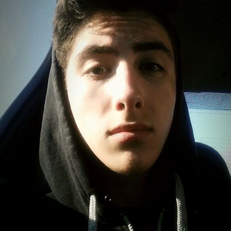 anthonyg_83's profile picture. 19, Crypto-Currency Investor, Luh Money 🙏