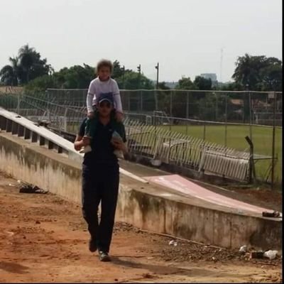 Rafa_Quevedo's profile picture. Cristo. Familia. Ingenieria. Albirroja. Olimpia. #ExaCTN