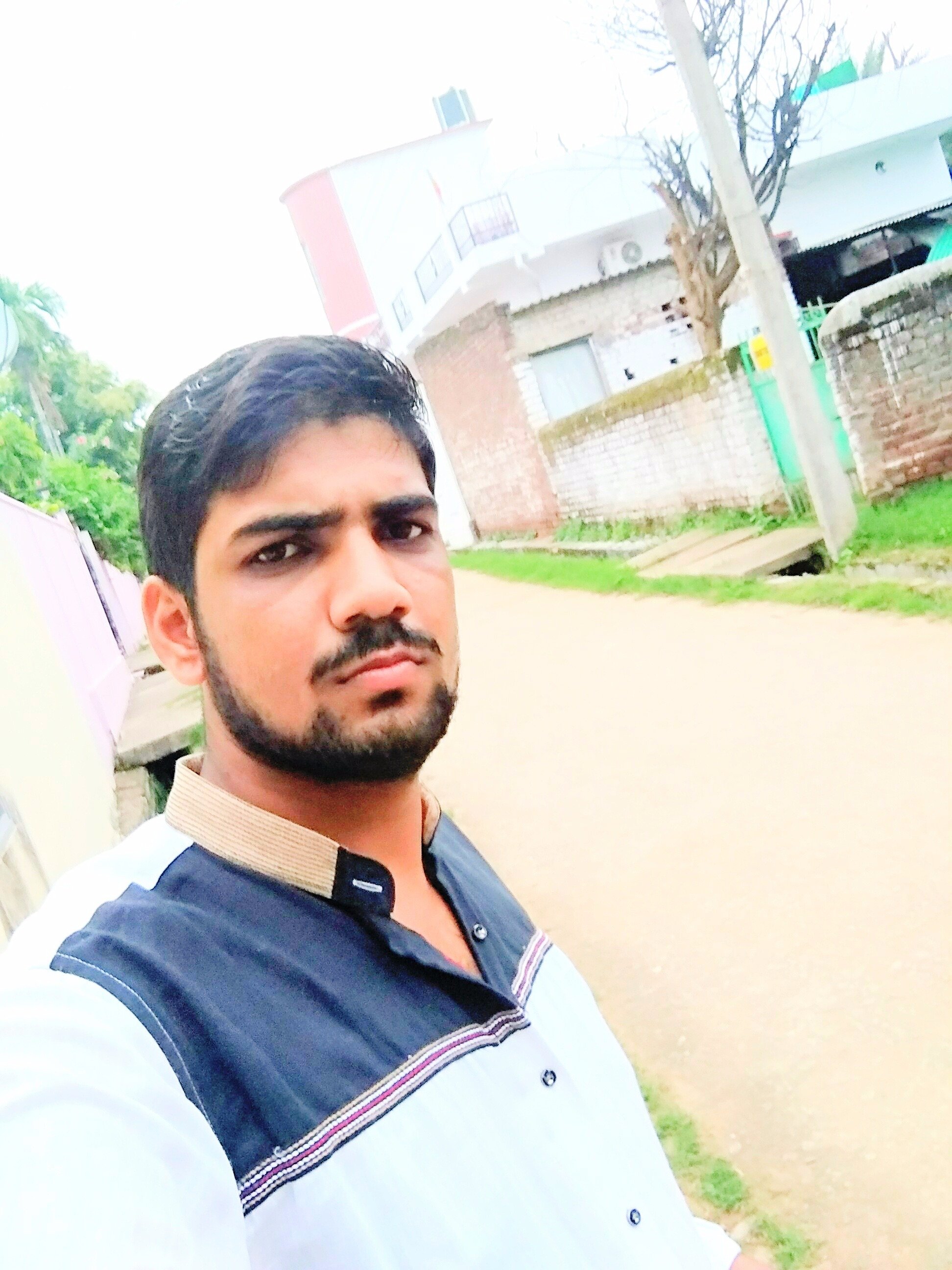 vikashk73444404's profile picture. 