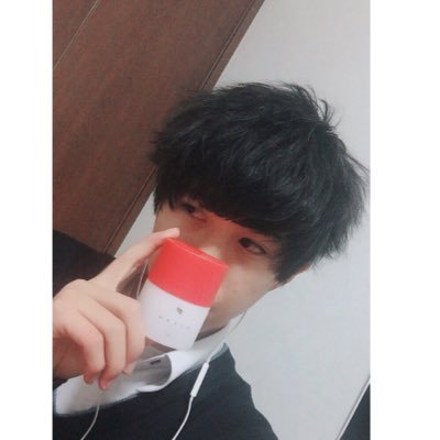 9KO6EYBSCZnYMl4's profile picture. 髪セットをあげてます✌️美容師になります✂︎ 早稲田美容専門学校に進学する予定です😳