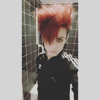 sammiestarrrrr's profile picture. Actor, red haired fiend, pop teen sensation. Camden leisure pirate