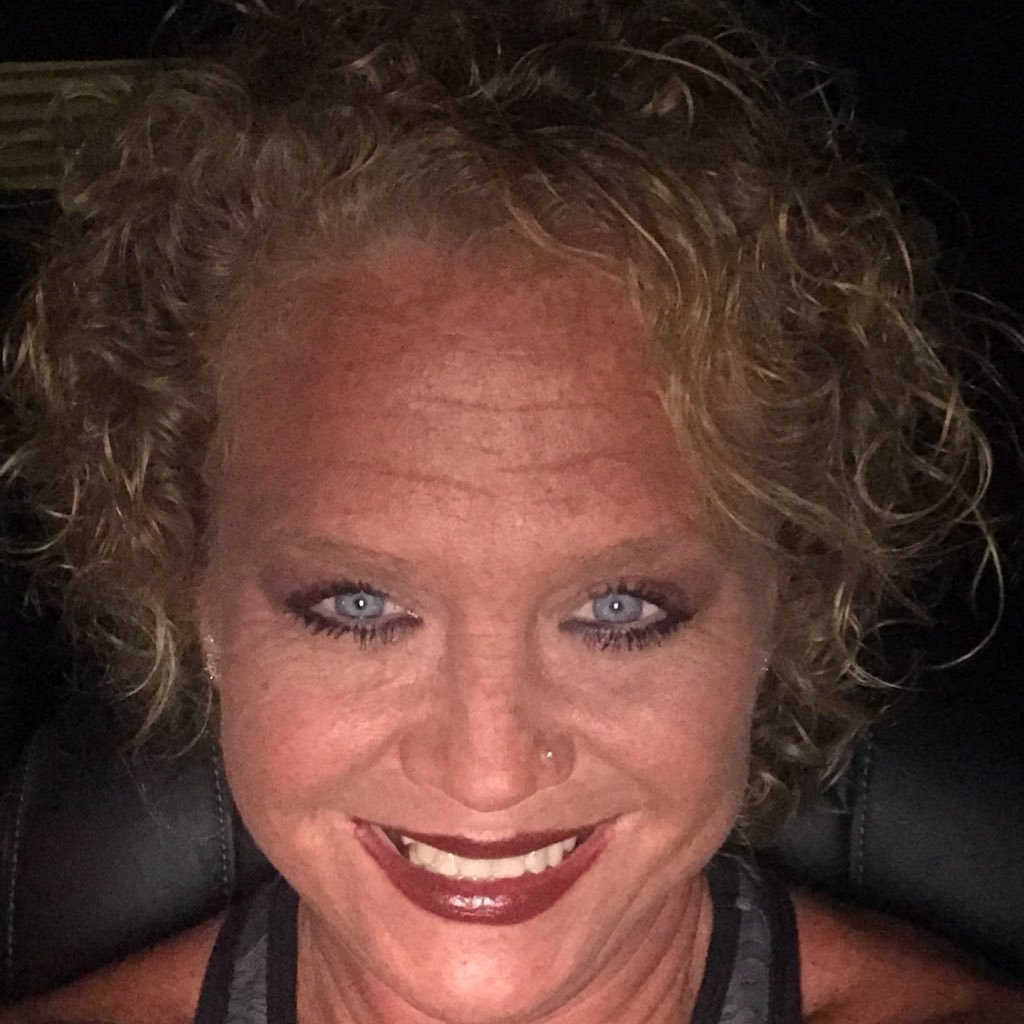 🦋enjoying life again 🦋 Hard work and determination pays off💪🏃🏻♀️