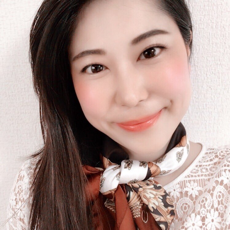 💖twitterはじめました👯💖大阪🌏好きな事➡︎食べる🍣🍰映画🎬ショッピング👗👠旅行✈️✨のんびりする🍀🐼自然🌸🌼笑顔😄🌈 (フォローしてくれると嬉しいです😊)
