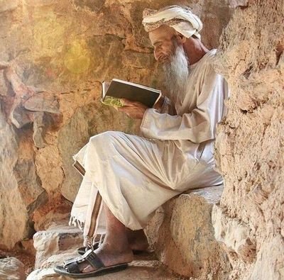 مُحب للجميع
-واتابع الجميع
-
استمتع بالمعلومات العامة والتاريخيه
( وطني اُحِبُكَ لابديل⚡
سيضلُ حُبك في دمي⚡
لا لن أحيد ولن أميل )

