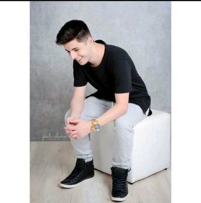 DoMontanari's profile picture. Se fosse para mim escolher,entre você e o sorriso, eu escolheria você.Por que sem você nunca iria sorrir.😍❤😄🎈

My name is: Jhenifer ❤
Peppo is my life 😍❤🎈