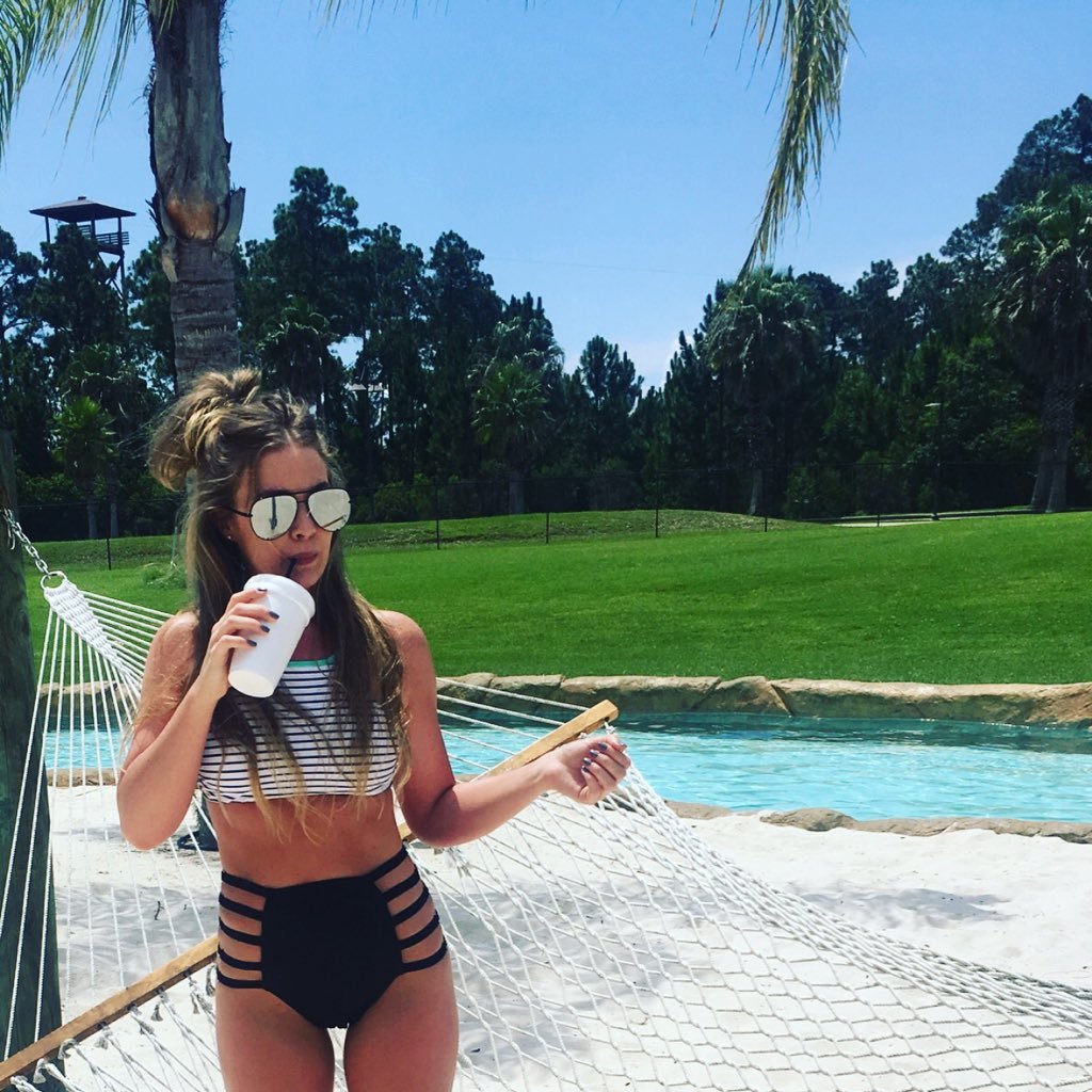 RabeccalLewis's profile picture. 