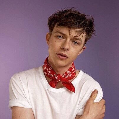 rpwhades's profile picture. Ma durée de vie se rétrécit.