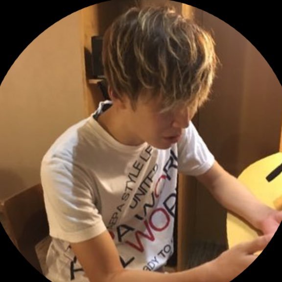21歳/福岡/設立1年目BOコミュニティ300人を超える「LUMIC」を運営しています✨くそツールを買わされてどん底から這い上がった福岡男/多動力をみせつけて行きたいなと。人生一度きり