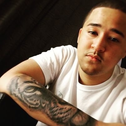 LV_LupiV's profile picture. Vito | BPT | 21 | Snap: a.vito | Insta: _vitooo