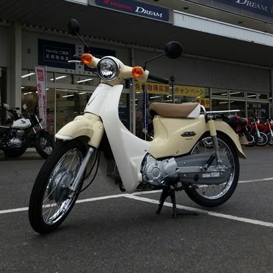 A Twitter スーパーカブ110が納車されました みかん号さんに 可愛い110のカブ があるよって教えてもらったのが乗ろうと思ったきっかけです 前に乗られてたおじさんの後を引き継いで大切に乗ります よろしくね カブ Cub Ja07 バージンベージュ スーパーカブ