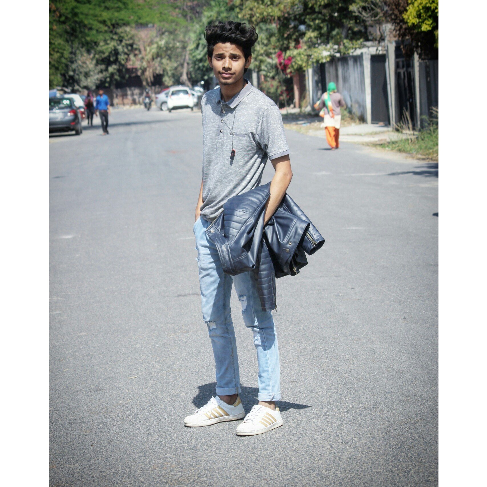 iSandyMaurya's profile picture. 