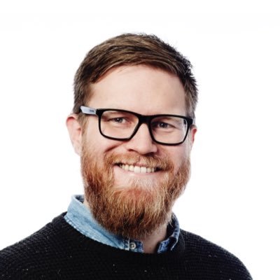 Økonom og del af Finanstilsynets fintech-enhed. Interesse indenfor politik og økonomi.