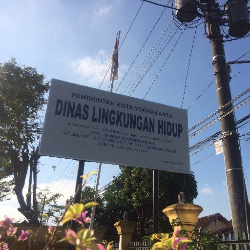 Official Account Dinas Lingkungan Hidup Kota Yogyakarta
Jl. Bimasakti No. 1 Demangan, Gondokusuman, Yogyakarta.
(0274) 515876 | IG : dlh.kotayk 
FB : @DLHkotayk