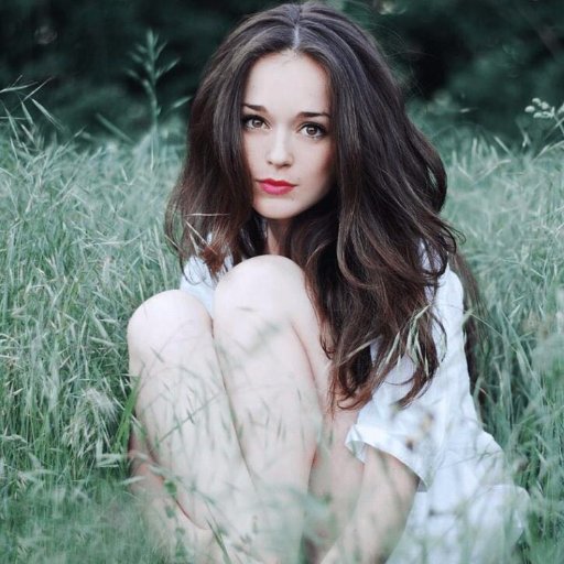 MissCCazz's profile picture. Love travel, reading, music, delicious food, cook, discount, DIY,  trance and stay alone. Hope to own a house all myself. ~~Lift is rough, just let it go.