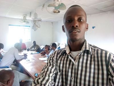 Jai fais lettre moderne et je suis un jeune activiste de la société civile.
Membre de la JCI,
Bénévole des Nations-Unies,
 Jeune entrepreneur