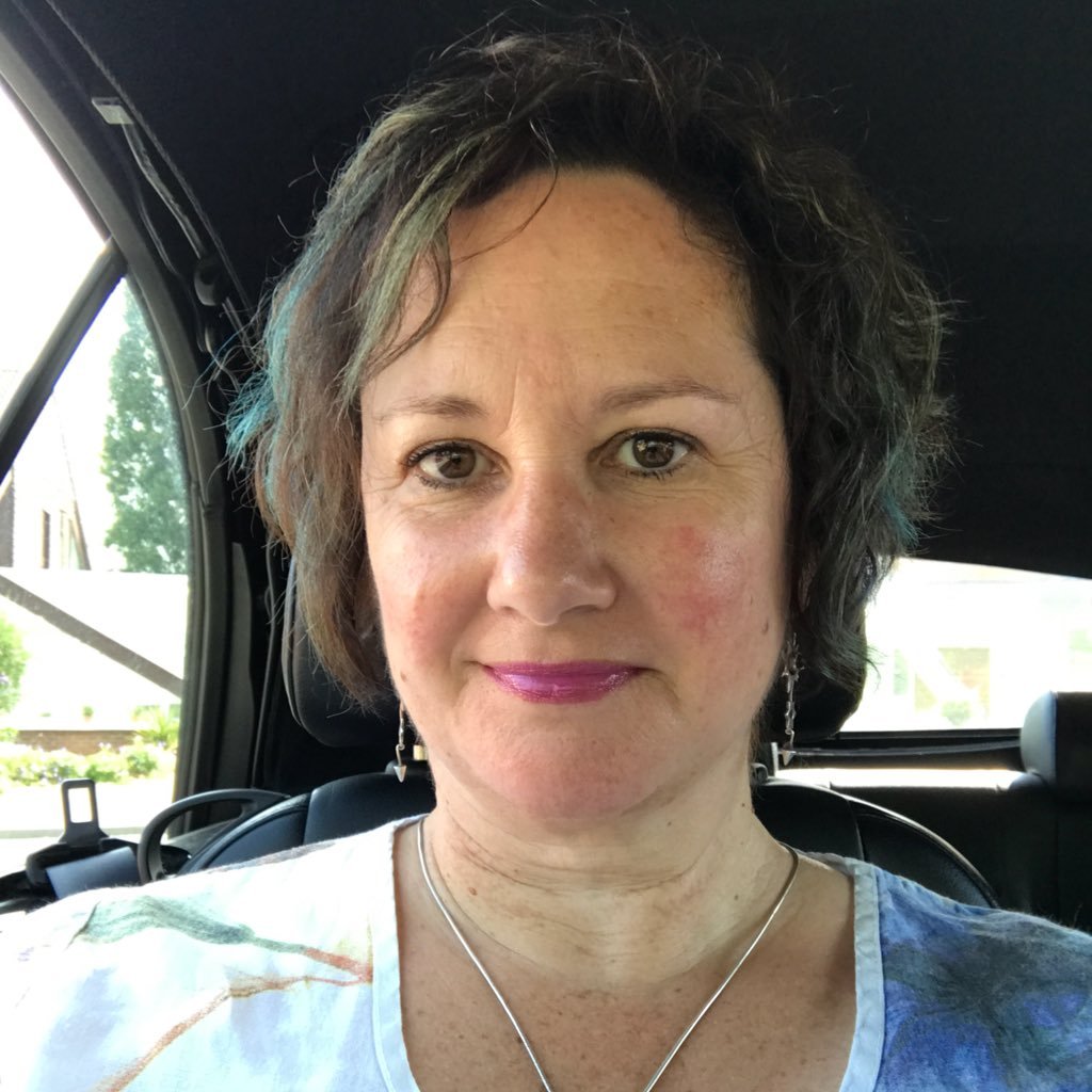 Empowering your Soul. Shamanic healing, Hypnotherapy, Coaching, Reiki training, online courses https://t.co/FgA8BkHQQC