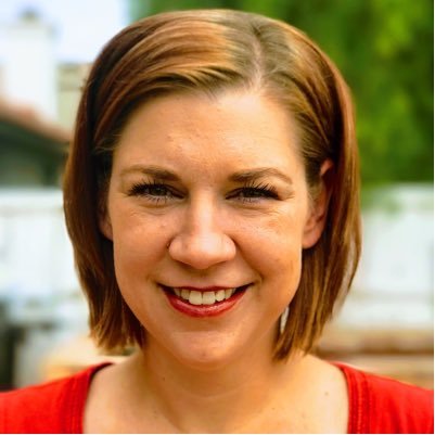 Mom of 17 years. 5 kids. Runner. Writer. Blogger at https://t.co/HH7urHJZlX. Really good at oversharing and cracking myself up. Usually at the same time.