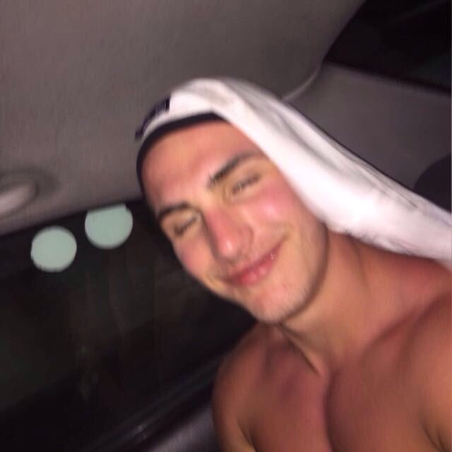 GeorgeRowley2's profile picture. Mitchell Burtons Dad. Havent Had A Crisp Since 2014. Stay Lit. Semi Pro basketball player for Watford Wizards. #NothingButNet #QPR Hope of the Bastard Shirt