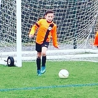 Baller for Stirling Albion Academy Boys🔴
Stirling Albion 2006's No.22⚽
I was born with a football at my feet - Ronaldihno
🔴⚪Arsenal till i die⚪🔴
⚽Footballer⚽