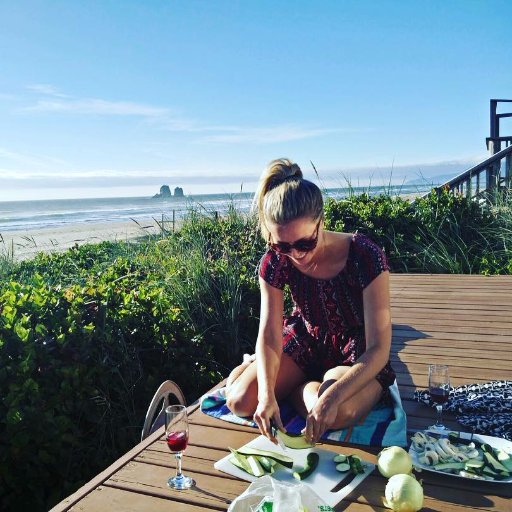 janefrench90's profile picture. UX Designer! Travel and learn a language - it'll open your mind. 

Instagram: https://t.co/vWUCNHYe5y