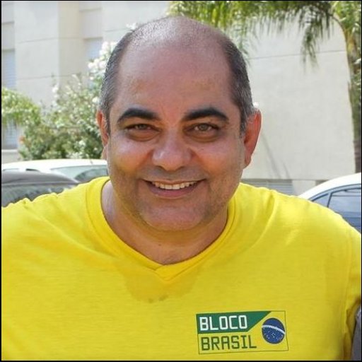 Brasileiro que ama e luta pelo Brasil e pela família acima de TUDO!
Fundador do Bloco Movimento Brasil e do canal Cafezinho com pimenta.
@comandantewinston