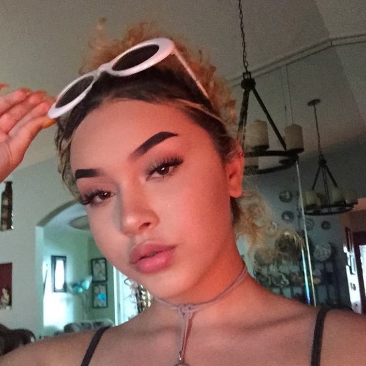 lqouinerp's profile picture. c pas l'gens qui changent c les masques ki tombent