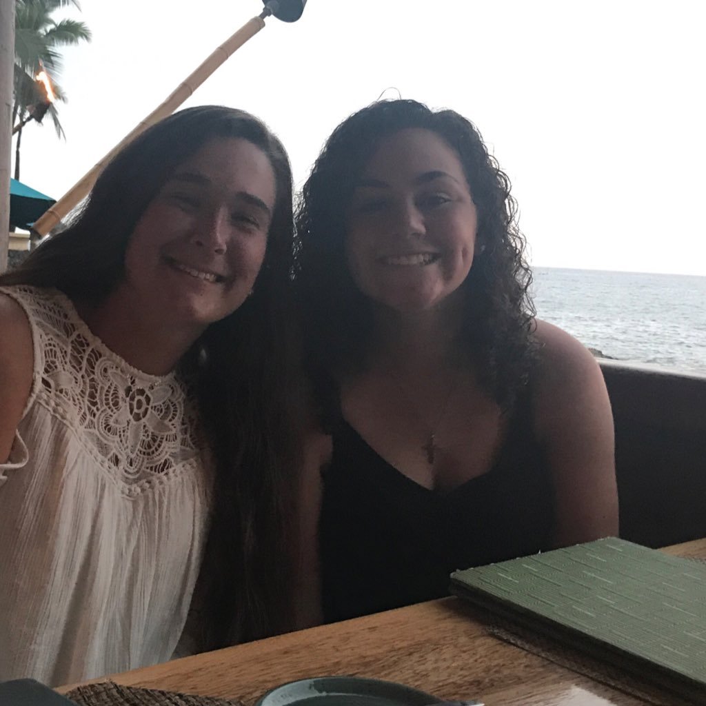 StefanieG_21's profile picture. Chicago 🌃 Carthage Softball Alum