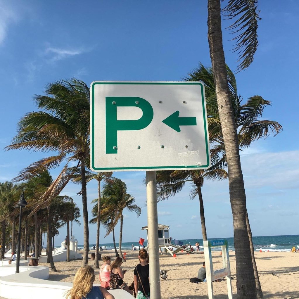 PeeArrow's profile picture. 